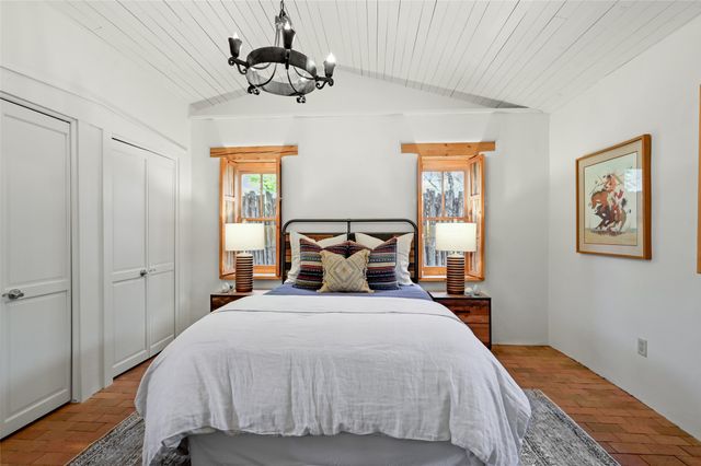 654 B San Francisco, Santa Fe, NM 87501