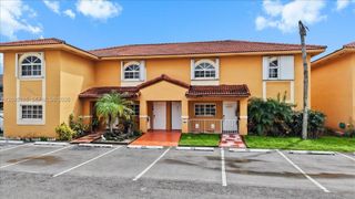 3554 W 80th Street 202, Hialeah, FL 33018