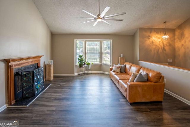 1046 Redan Trace, Stone Mountain, GA 30088