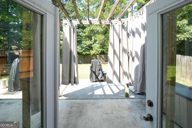 1046 Redan Trace, Stone Mountain, GA 30088
