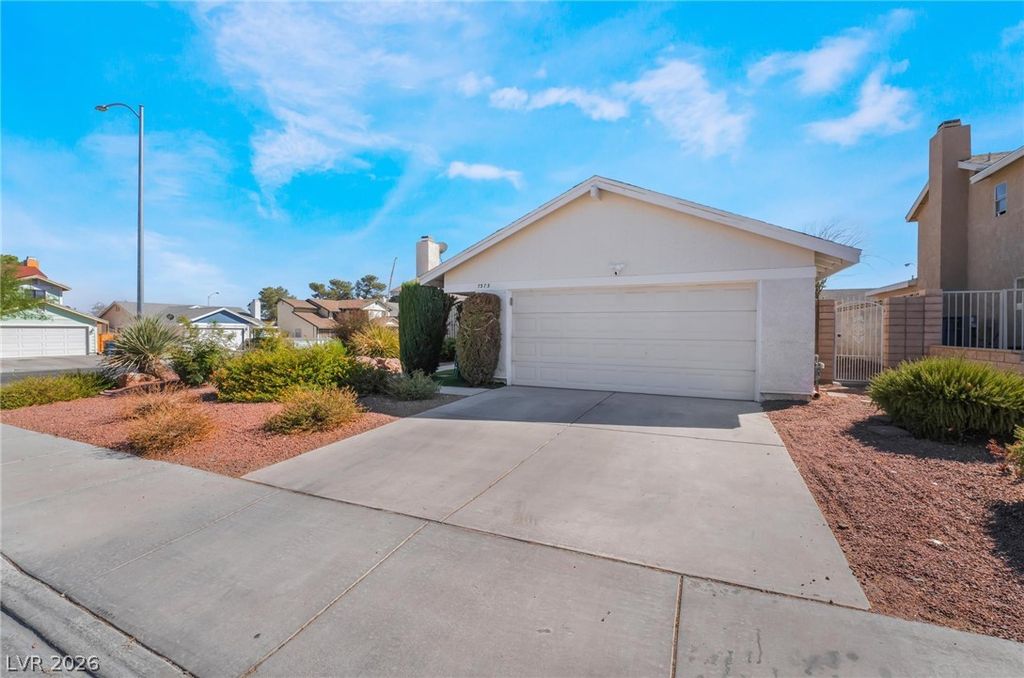 7373 Newcrest Circle, Las Vegas, NV 89147 — photo 3