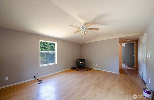 1487 Centralia Alpha Road, Chehalis, WA 98532