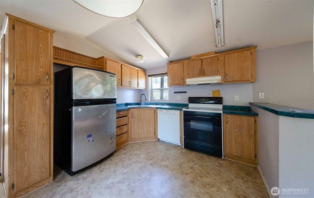 1487 Centralia Alpha Road, Chehalis, WA 98532