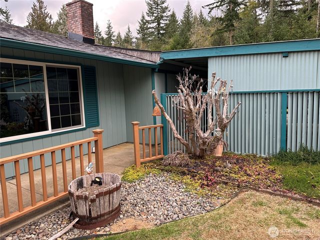 1487 Centralia Alpha Road, Chehalis, WA 98532