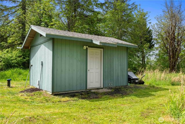 1487 Centralia Alpha Road, Chehalis, WA 98532