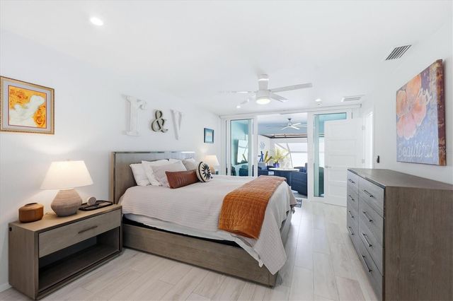 3694 GLEN OAKS MANOR DRIVE, Sarasota, FL 34232