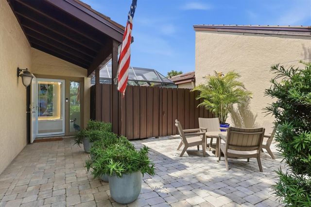 3694 GLEN OAKS MANOR DRIVE, Sarasota, FL 34232