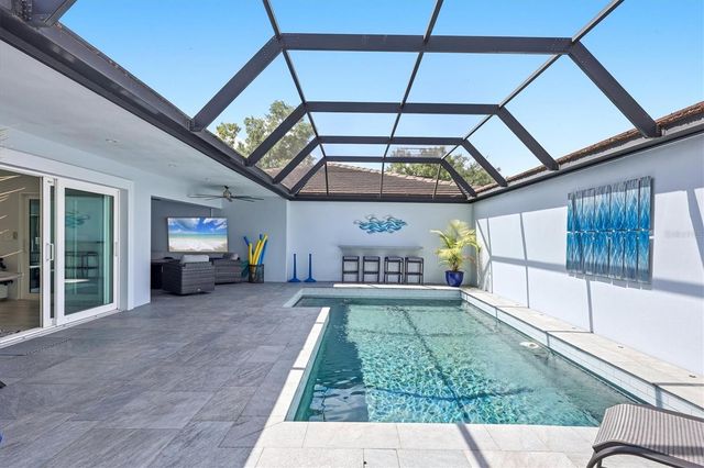 3694 GLEN OAKS MANOR DRIVE, Sarasota, FL 34232