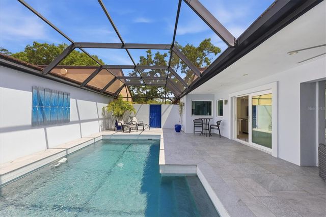 3694 GLEN OAKS MANOR DRIVE, Sarasota, FL 34232