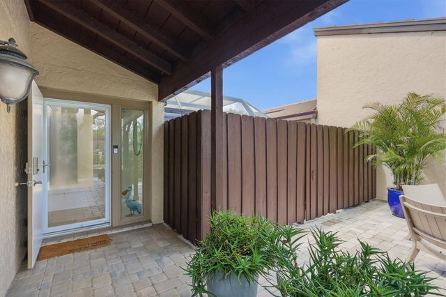 3694 GLEN OAKS MANOR DRIVE, Sarasota, FL 34232