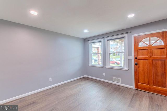 8320 HILLENDALE RD, Baltimore, MD 21234