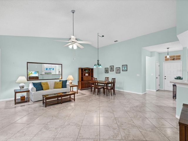 830 MCCALLISTER AVENUE, Sun City Center, FL 33573