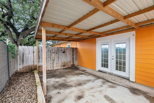 21122 W State Hwy 71 A, Spicewood, TX 78669