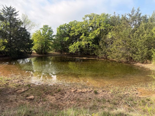 2548 County Road 2690, Alvord, TX 76225