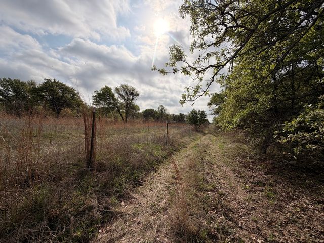 2548 County Road 2690, Alvord, TX 76225