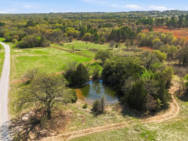 2548 County Road 2690, Alvord, TX 76225