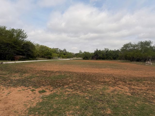 2548 County Road 2690, Alvord, TX 76225