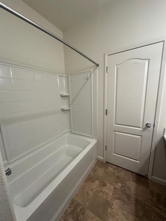 Image 11 of property listing at 5448 E Laurite Avenue, Fresno, CA 93727