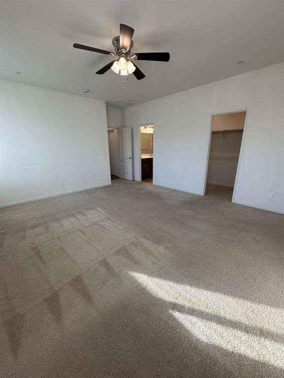 Image 18 of property listing at 5448 E Laurite Avenue, Fresno, CA 93727