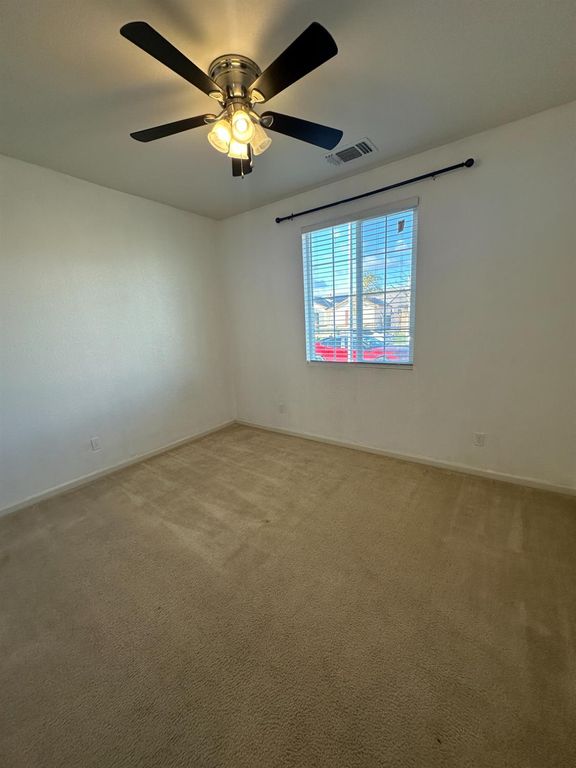 Image 2 of property listing at 5448 E Laurite Avenue, Fresno, CA 93727