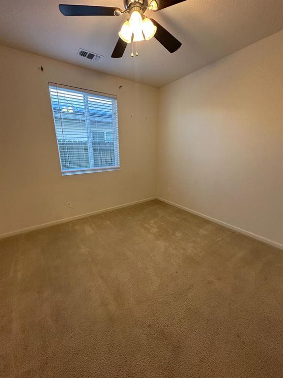 Image 8 of property listing at 5448 E Laurite Avenue, Fresno, CA 93727