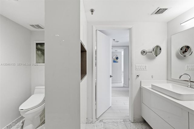 9 Island Ave 705, Miami Beach, FL 33139