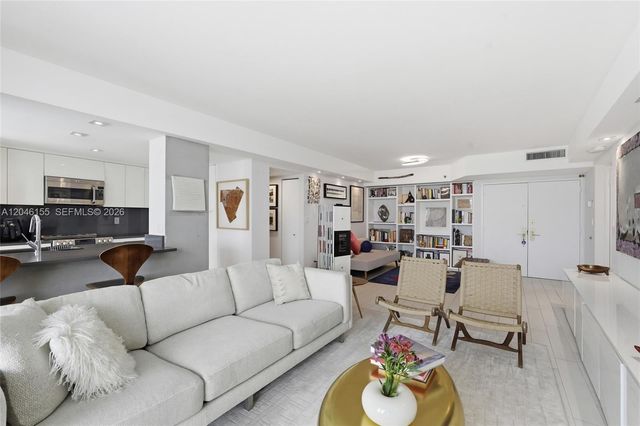 9 Island Ave 705, Miami Beach, FL 33139