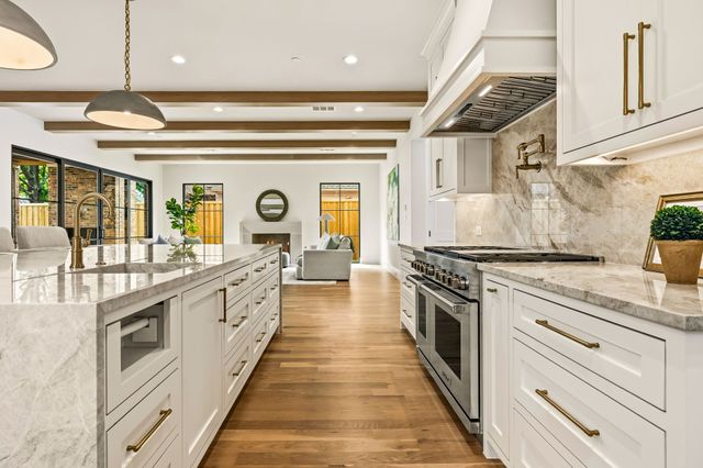 4225 Amherst Avenue, University Park, TX 75225