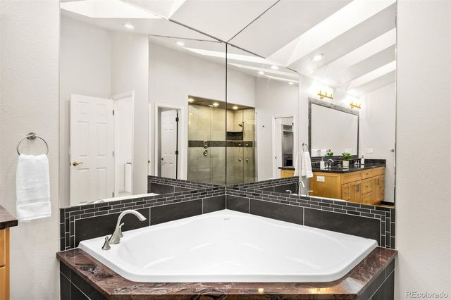 10592 Harebell Run, Littleton, CO 80125