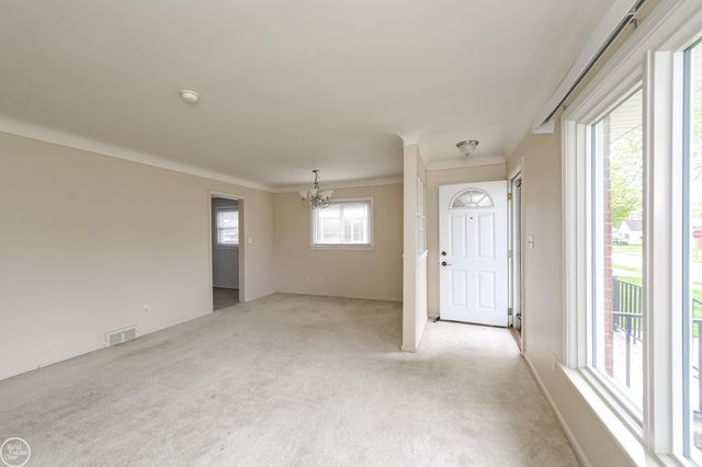 20313 Alger Street, Saint Clair Shores, MI 48080