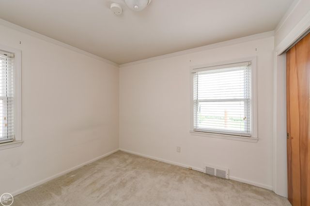 20313 Alger Street, Saint Clair Shores, MI 48080