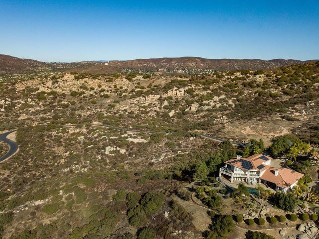 Camino Arriba, Ramona, CA 92065