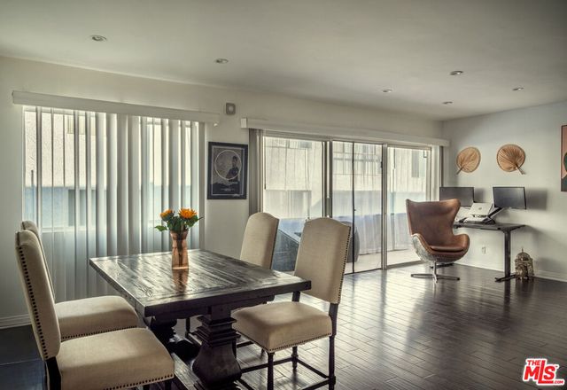 7259 Hillside Avenue 202, Los Angeles, CA 90046