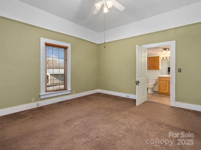 4739 Old Clyde Road, Clyde, NC 28721