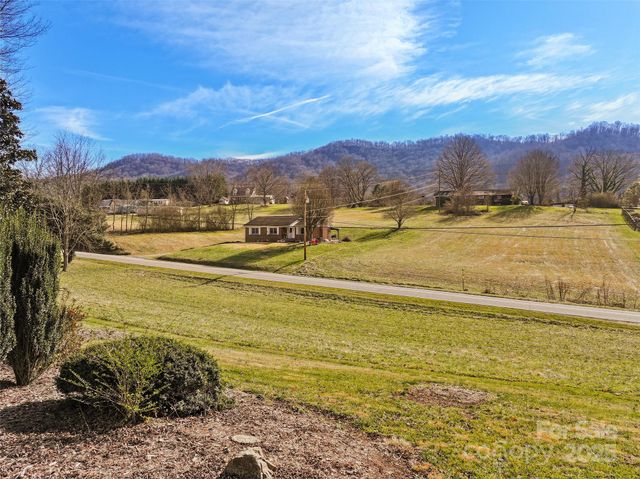 4739 Old Clyde Road, Clyde, NC 28721