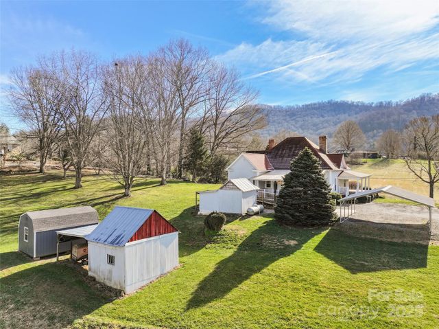 4739 Old Clyde Road, Clyde, NC 28721