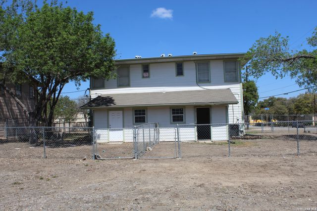 202 Senisa, San Antonio, TX 78228