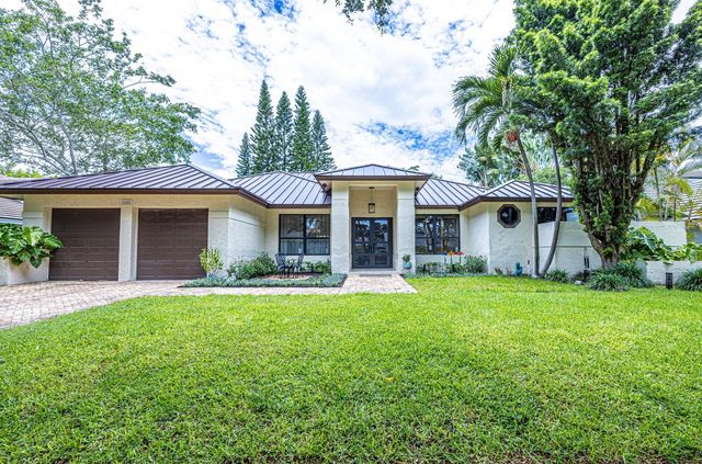 1985 Parkside Circle S, Boca Raton, FL 33486
