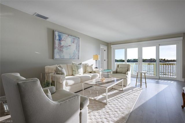 1302 CHESAPEAKE AVE # A3, Naples, FL 34102