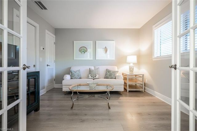 1302 CHESAPEAKE AVE # A3, Naples, FL 34102