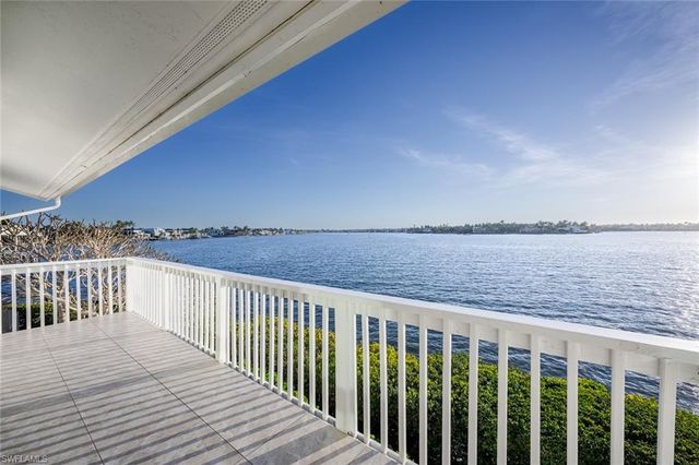 1302 CHESAPEAKE AVE # A3, Naples, FL 34102