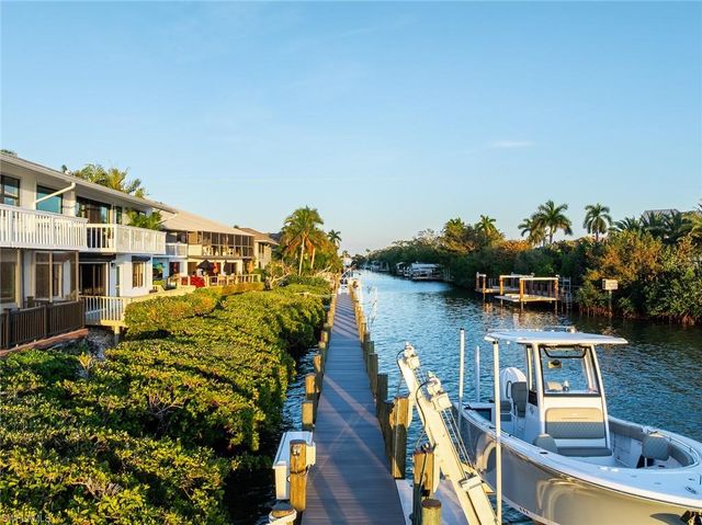 1302 CHESAPEAKE AVE # A3, Naples, FL 34102