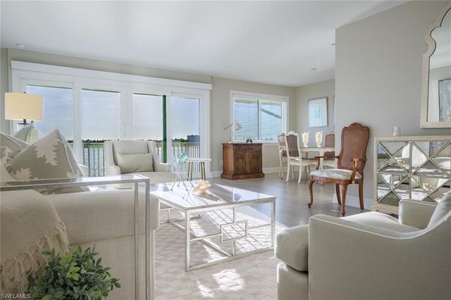 1302 CHESAPEAKE AVE # A3, Naples, FL 34102