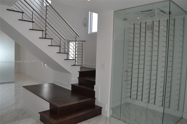 3350 NW 83rd Ct, Doral, FL 33122