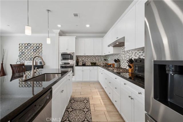 24202 Arroyo Spring, Valencia, CA 91354