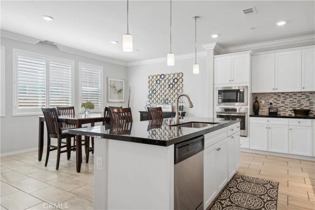 24202 Arroyo Spring, Valencia, CA 91354