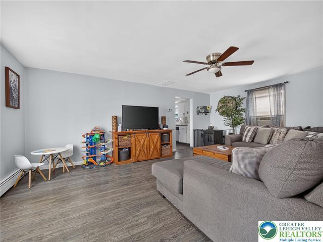 2628 Levans Road, Coplay Boro, PA 18037