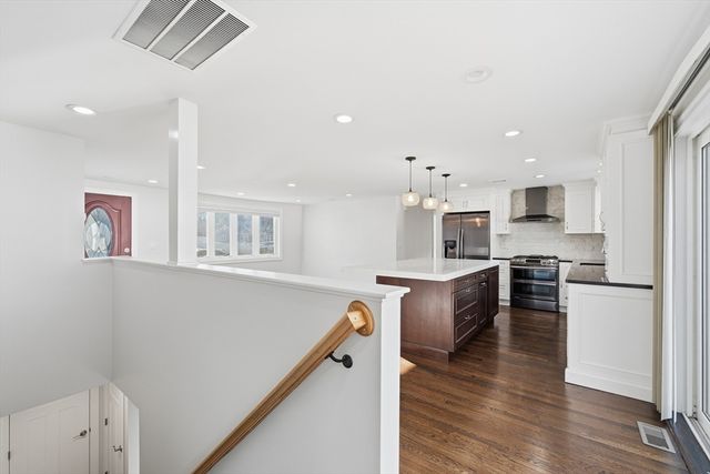 20 Mulhall Dr, Ashland, MA 01721