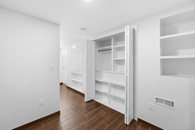 20 Mulhall Dr, Ashland, MA 01721