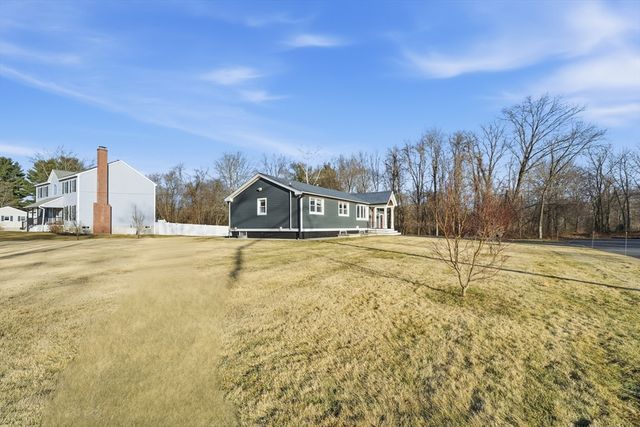 20 Mulhall Dr, Ashland, MA 01721